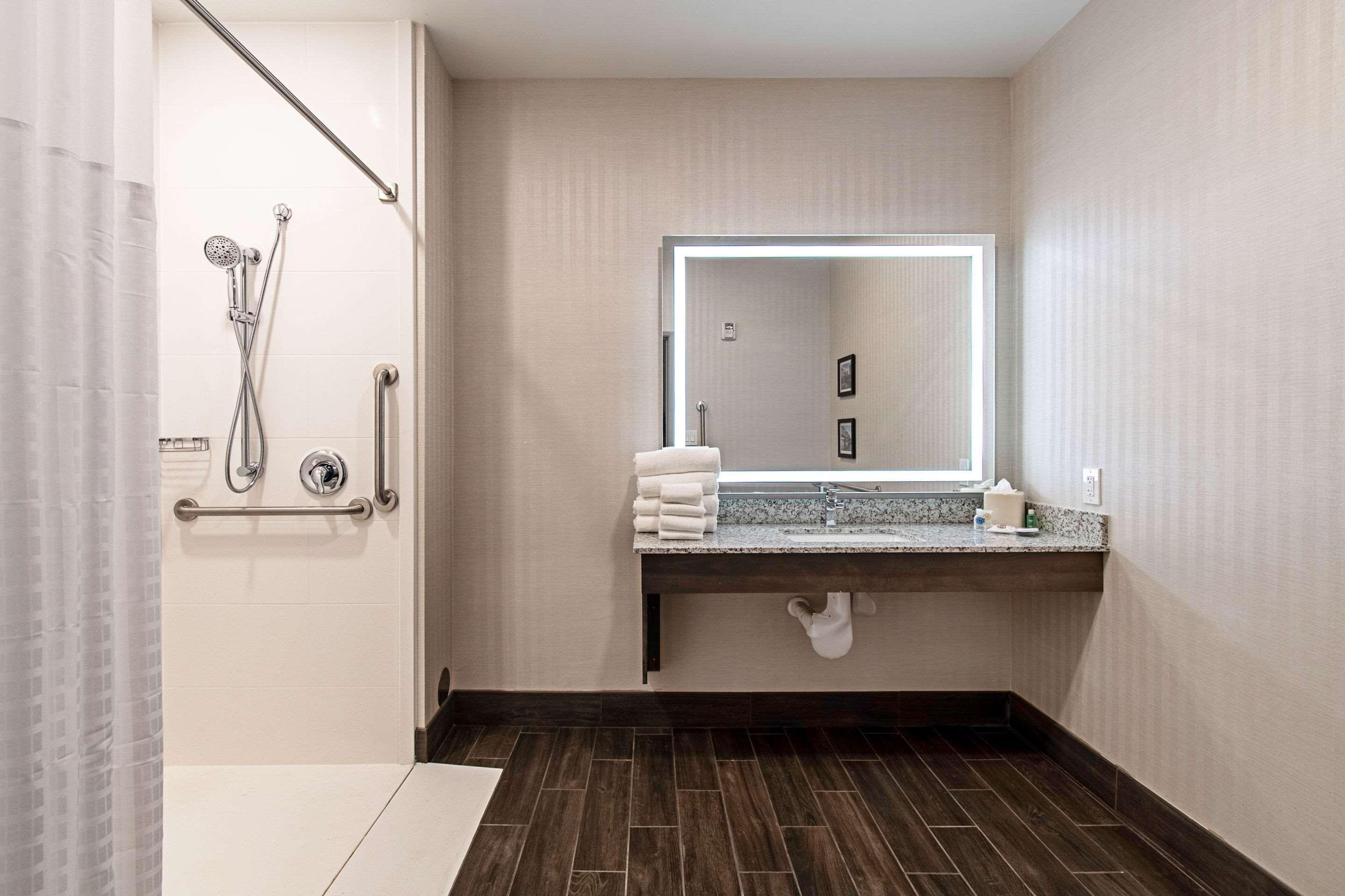 Comfort Suites Grove City - Columbus South Εξωτερικό φωτογραφία