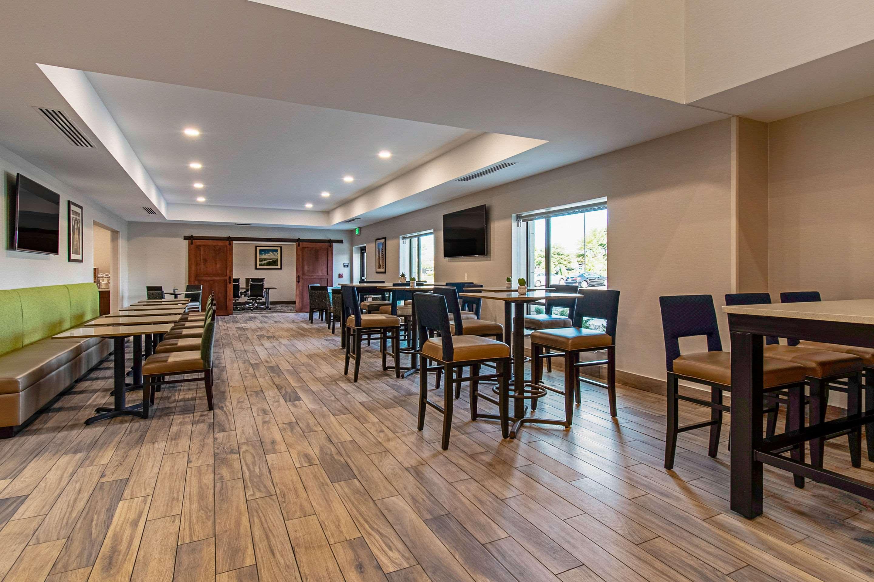 Comfort Suites Grove City - Columbus South Εξωτερικό φωτογραφία