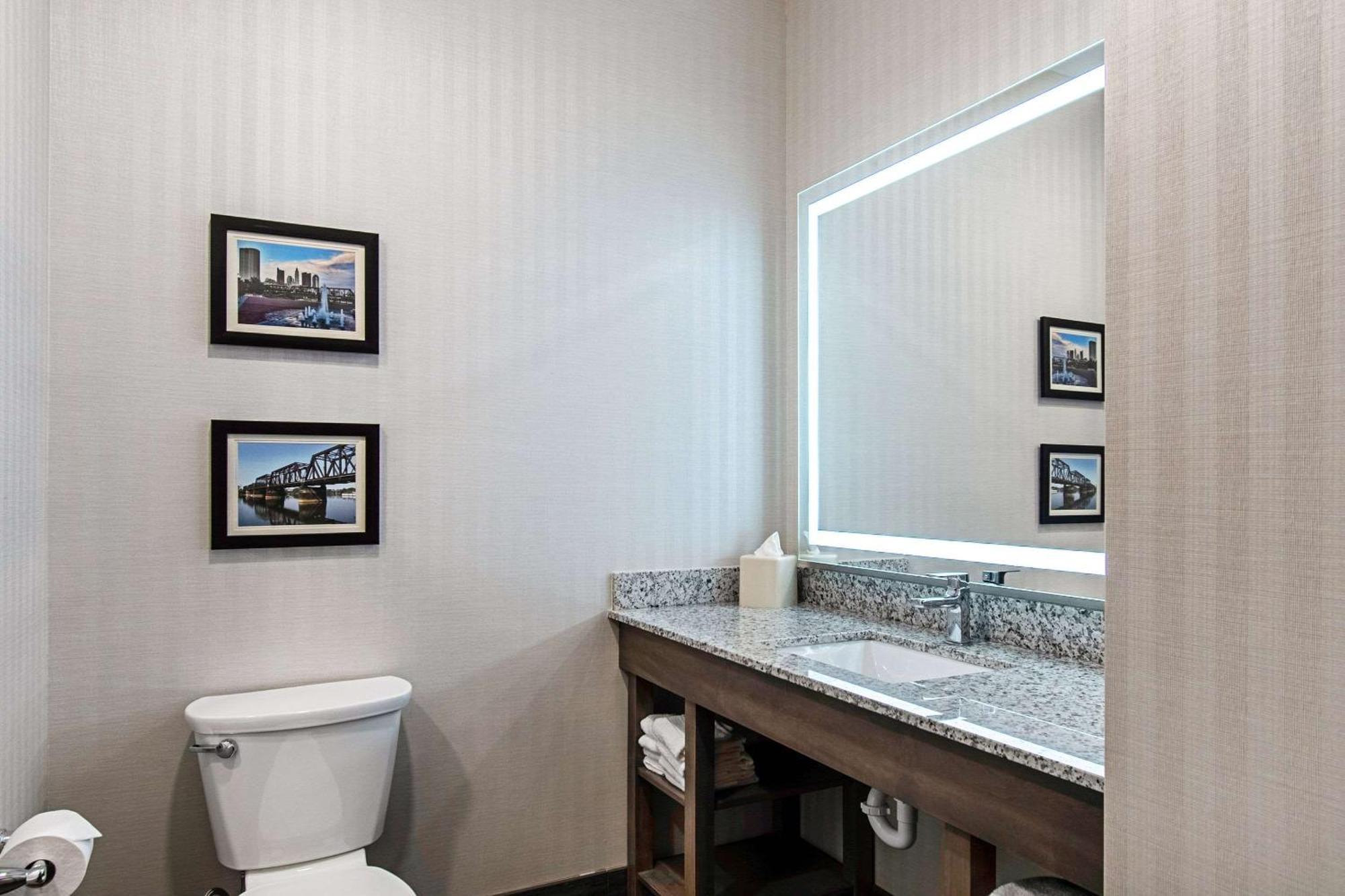 Comfort Suites Grove City - Columbus South Εξωτερικό φωτογραφία